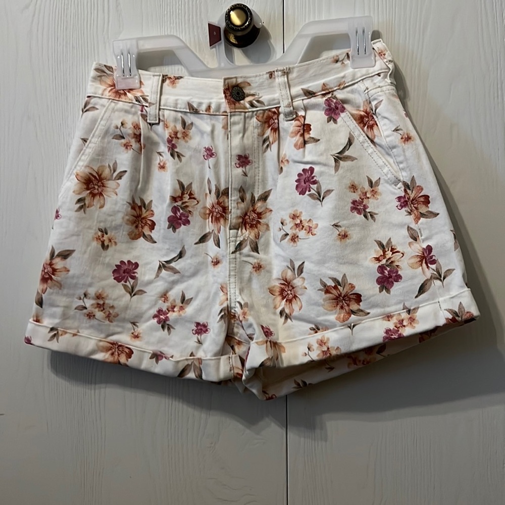AMERICAN EAGLE WHITE FLORAL DENIM SHORTS SIZE 4
